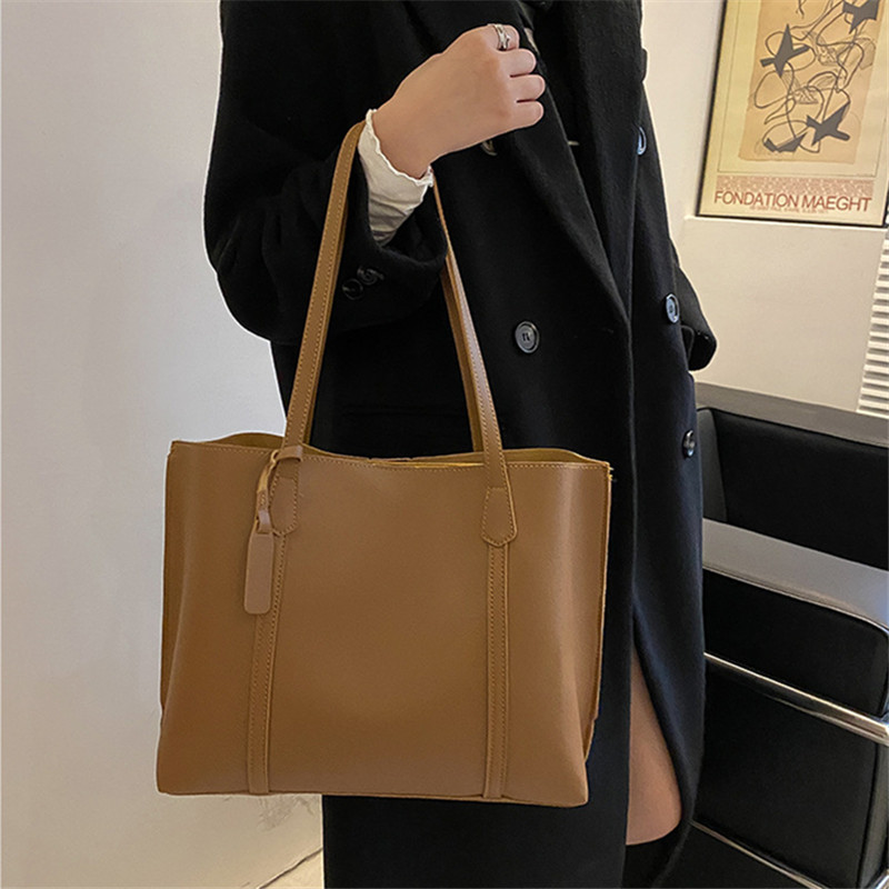 Klassieke zwarte handtas van k - Leather Work Handbags recensie en prijs