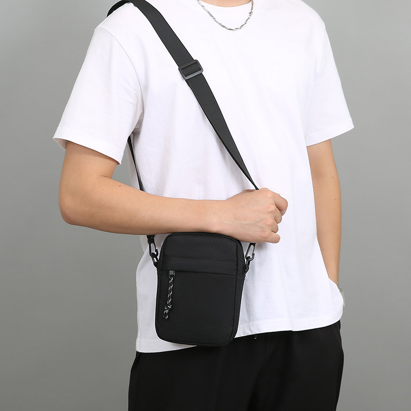 Eenvoudige casual mini-crossbo - Leatherwork Letters recensie en prijs